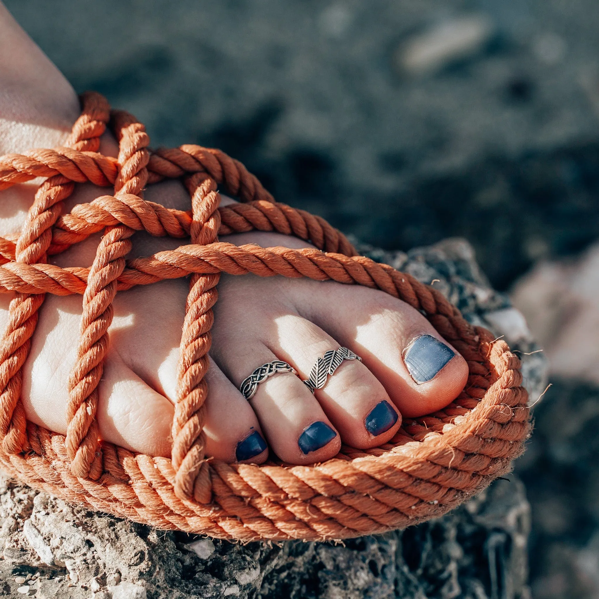 Nature's Touch Toe Ring