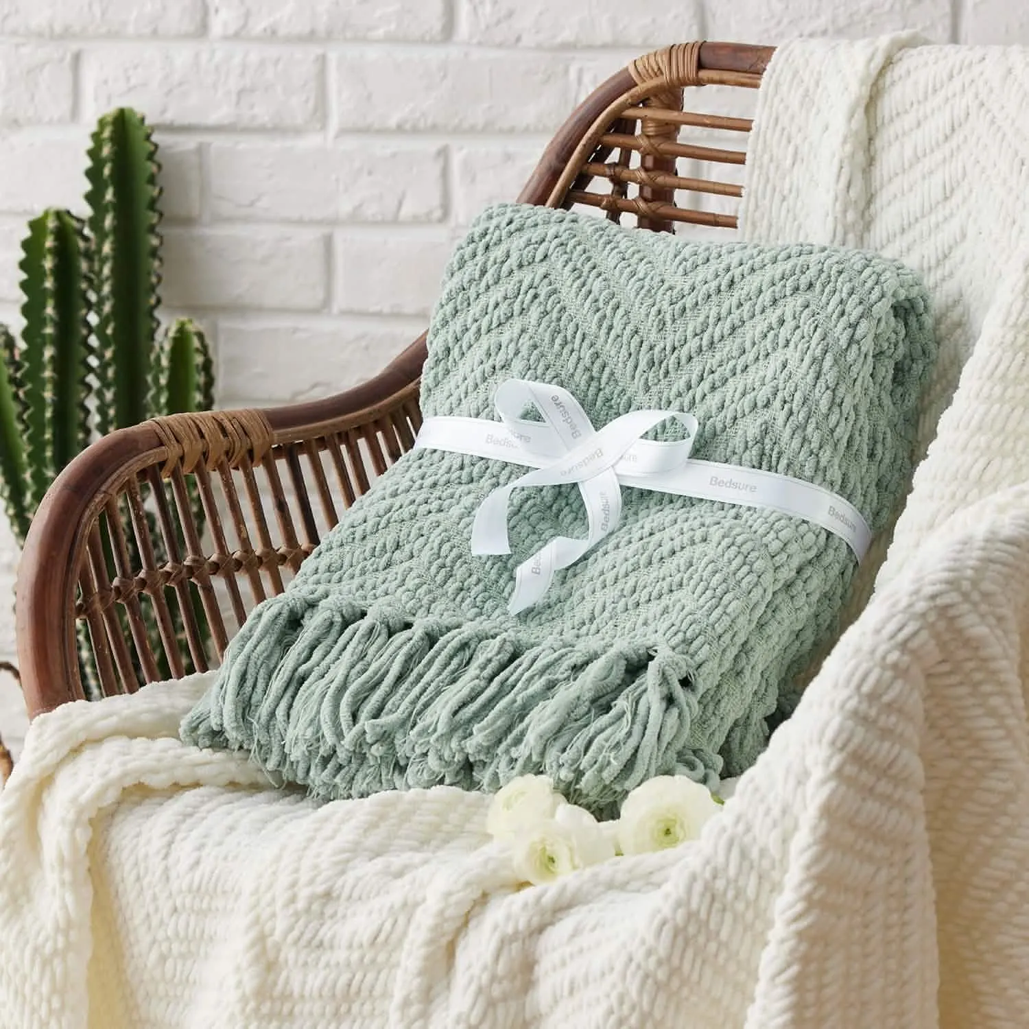 Versatile Knit Woven Chenille Blanket